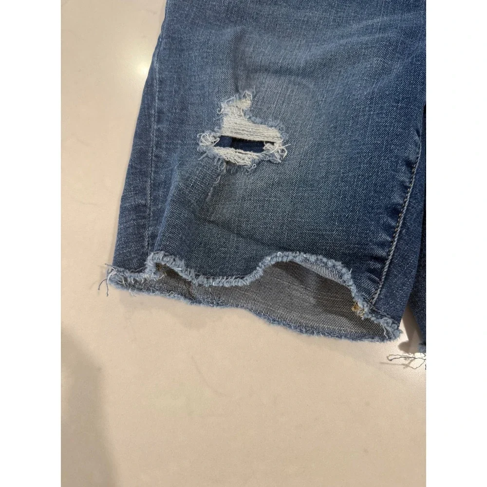 Old Navy Boys Slim Built-In Tough Stretch Distressed Denim Shorts Blue L 10-12